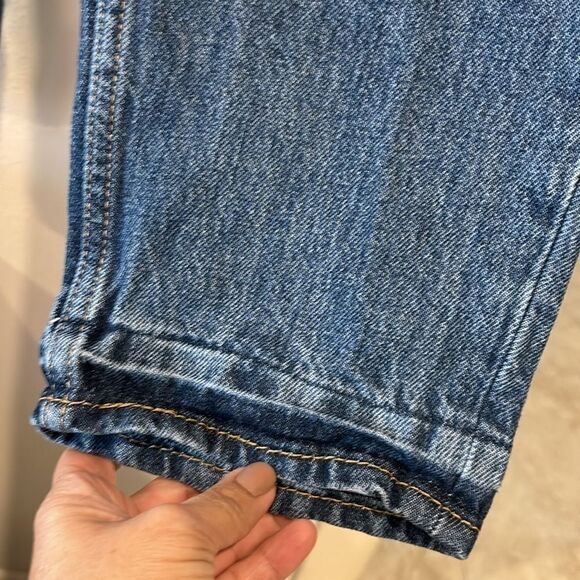 Levi’s 80’s Mom Jean W30 L30 Distressed High Rise Cotton Jeans - Picture 4 of 15